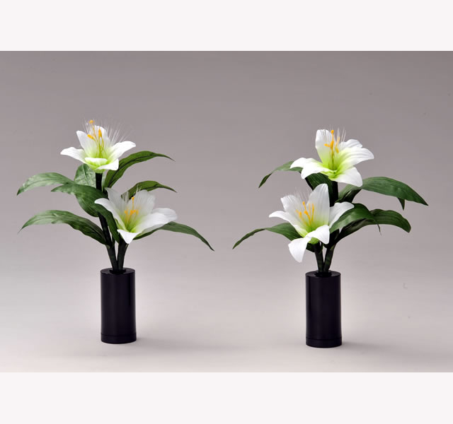 霊前灯 「ミニルミナス コードレス ~百合(リリー)~」 36cm×2 (1対)の商品画像1枚目