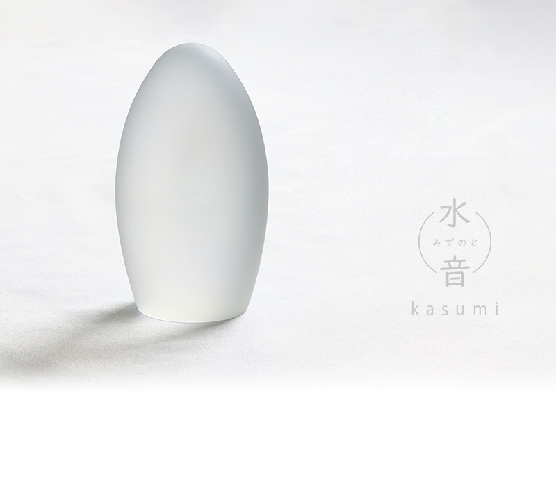 ガラス位牌「水音 kasumi」　透色のトップ画像